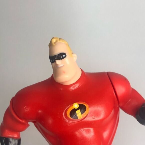 disney pixar the incredible 2 mr incredible mcdonalds happy meal toy red 2018 - Picture 3 of 5